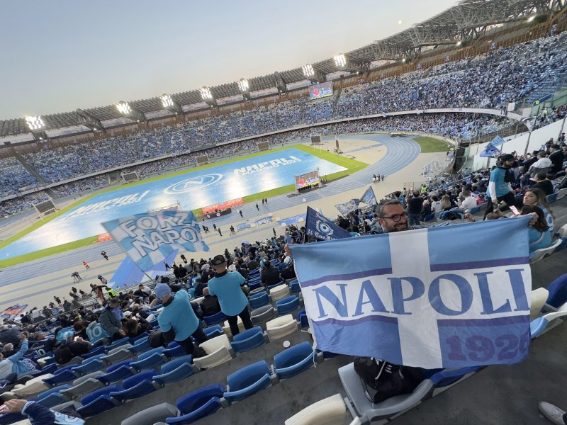Мачът между Удинезе и Наполи и феновете на неаполитанци на1