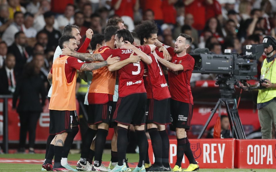 Осасуна надви Алмерия с 3:1 у дома в двубой от