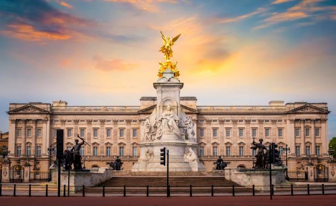 Животът на кралските особи: С колко са скочили разходите на британската монархия