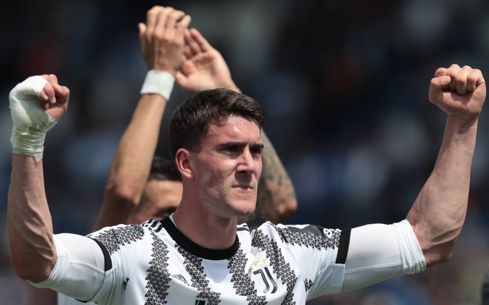 Масимо Брамбати, който е агент на нападателя на Ювентус Душан