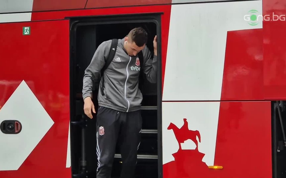 Бусът на ЦСКА 1948 може и да понесе известни щети