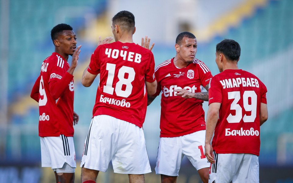 Благодетелят на ЦСКА 1948 Цветомир Найденов анонсира поредния трансфер на клуба. Днес