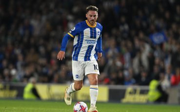 Звездата на Брайтън Алексис Мак Алистър се е съгласил