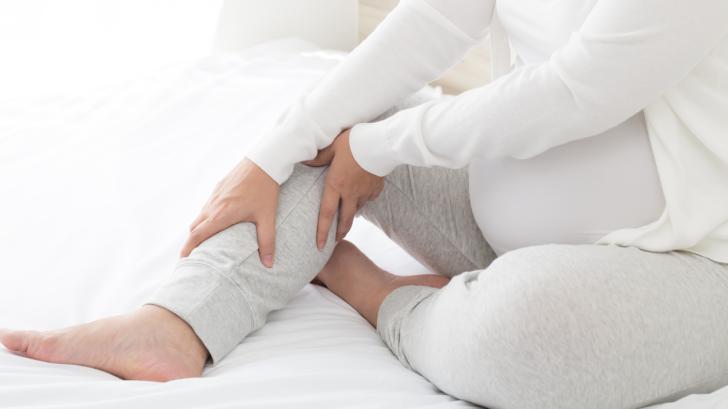 Крампи на краката по време на бременност - ето как да облекчите болката