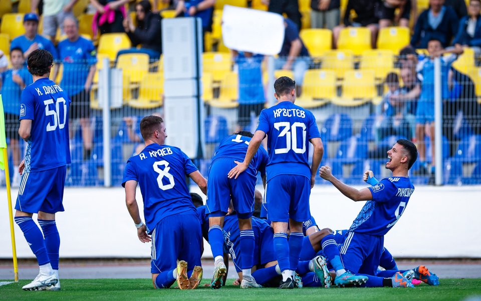 Левски успя да постигне целта си и да завърши на