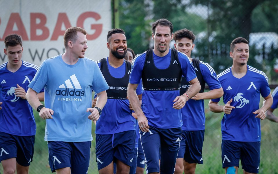 Много е вероятно Левски да изиграе още една контрола по