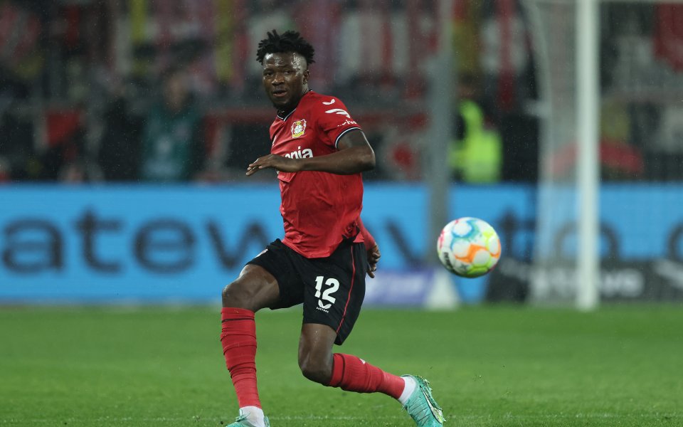 Футболистът на Байер Леверкузен Едмонд Тапсоба е много близо до