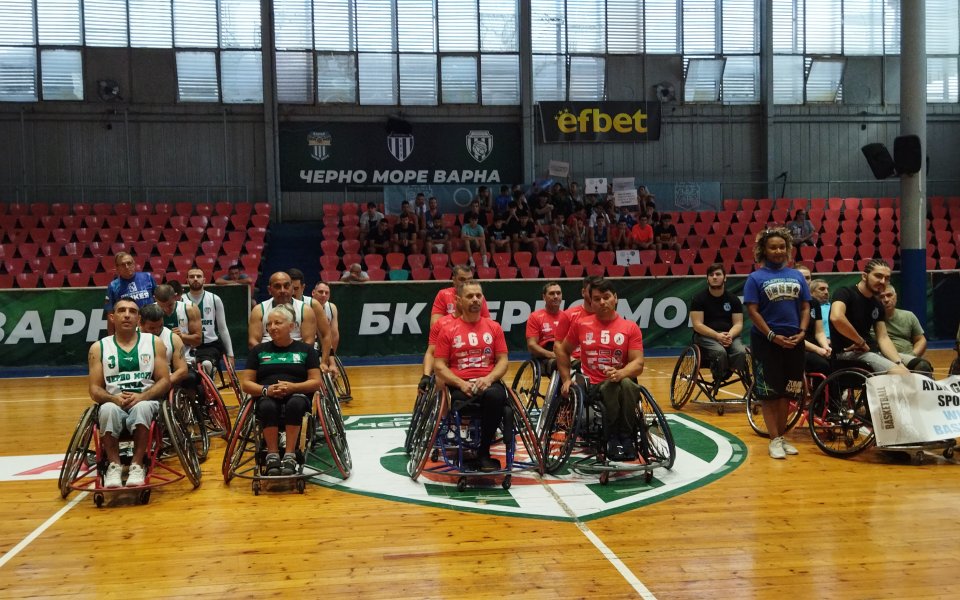 Варна приема международен турнир по баскетбол на колички