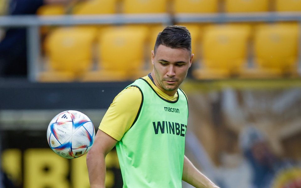 Ботев Пловдив и Арис Солун играят при 1:0 в контролна среща. Проверката