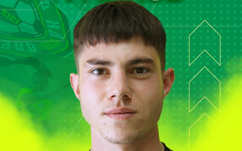18-годишният Стефан Трайков от Славия София бе привлечен в отбора