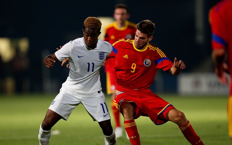 Левски все още чака първото си лятно попълнение, но има