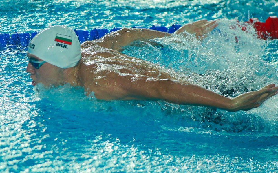 Петър Мицин влезе с второ време във финала на 200