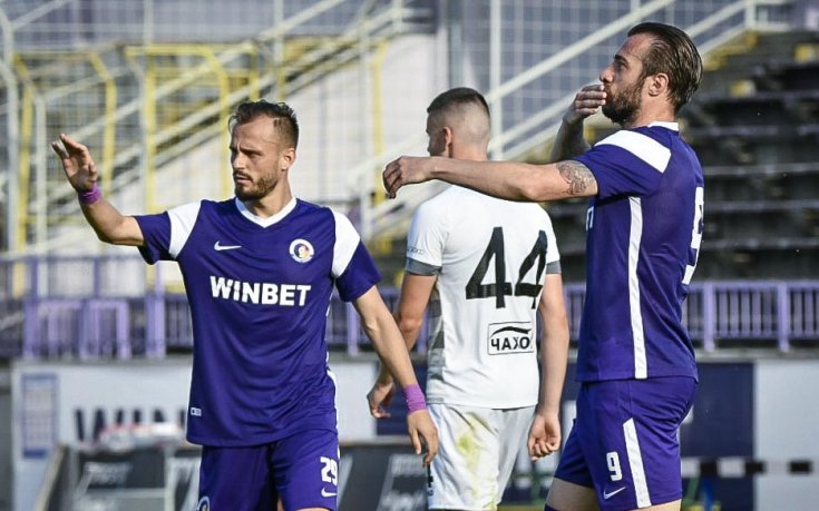 Етър представи отбора и надви Берое след обрат (галерия)