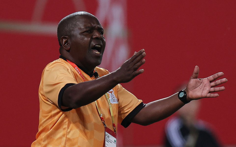Футболистка на Замбия: Треньорът ни смята за нормално да се отърква в нас