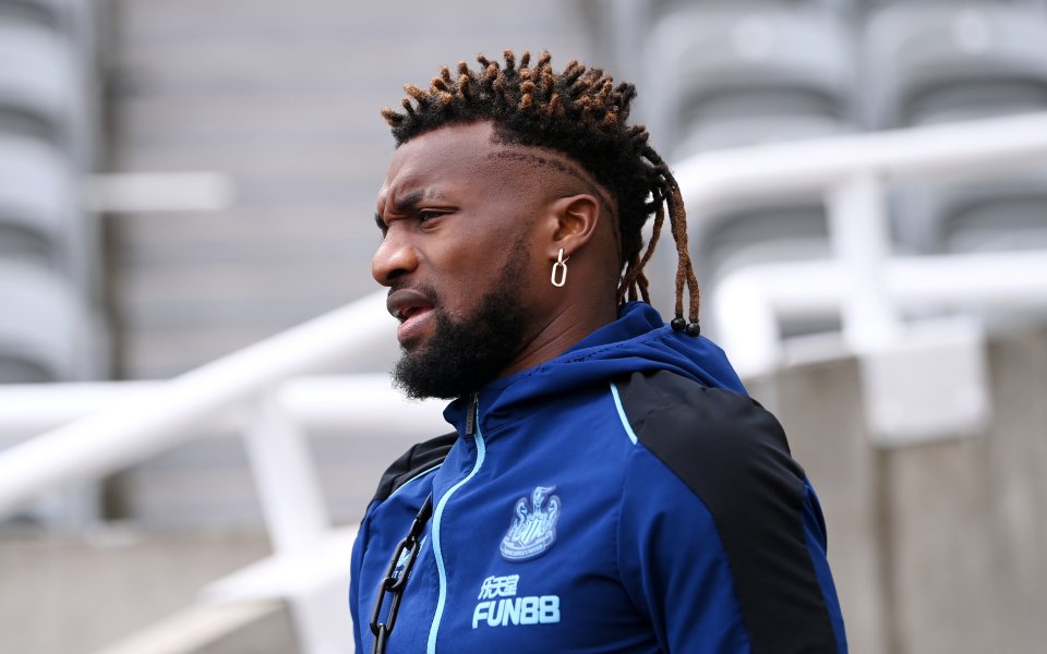 Ал Ахли е отправил оферта за крилото на Нюкасъл Ален