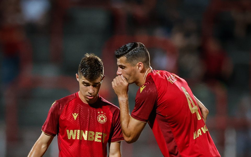 ЦСКА ще даде шанс на двама картодържатели и по един