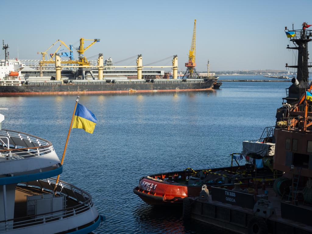 ВГърция беше наложена забрана за плаване от пристанищата Пирея, Рафина
