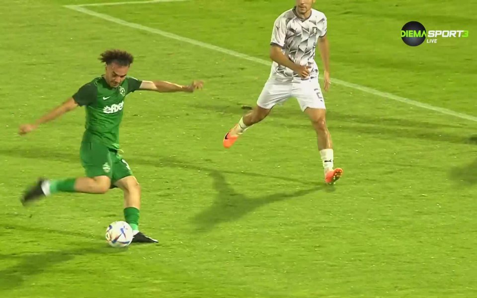 След точно час игра Лудогорец разигра отлично в средата на