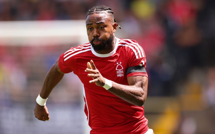 Аталанта започна преговори за нападател на Нотингам Форест