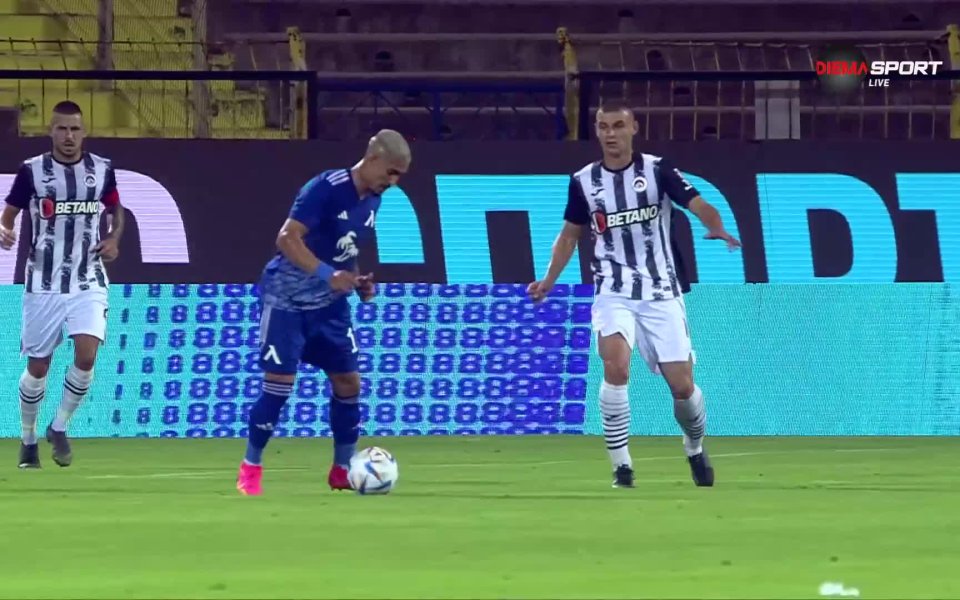 Левски разби Локомотив София с 6:0 и зарадва феновете си