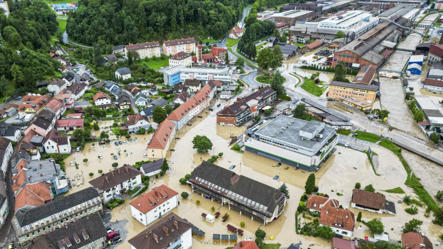 Водният ад в Словения взе три жертви, прогнозират щети за над 500 млн. евро