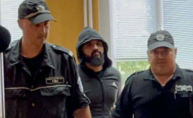 Нападателят на Дебора Георги Георгиев остава в ареста