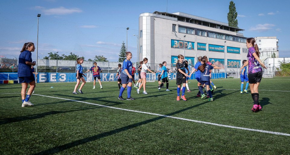 Първа тренировка на девическия отбор на Левски1