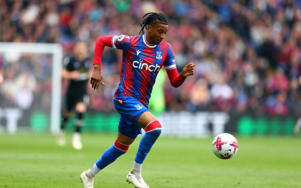 Челси не спира с покупките в последните дни. След като