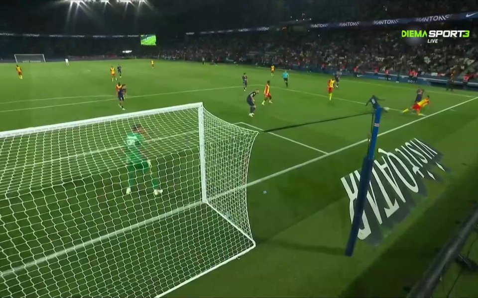 В петата минута на добавеното време между ПСЖ и Ланс