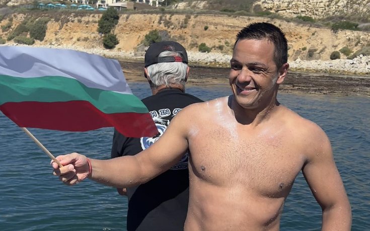 Цанко Цанков стана световен шампион по плуване в ледени води