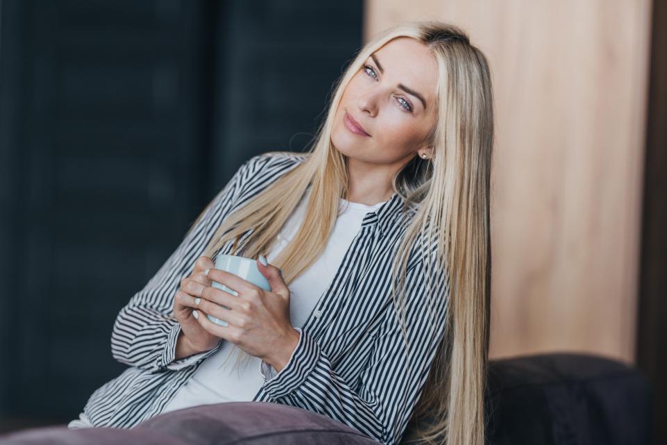  жена работа хубост 