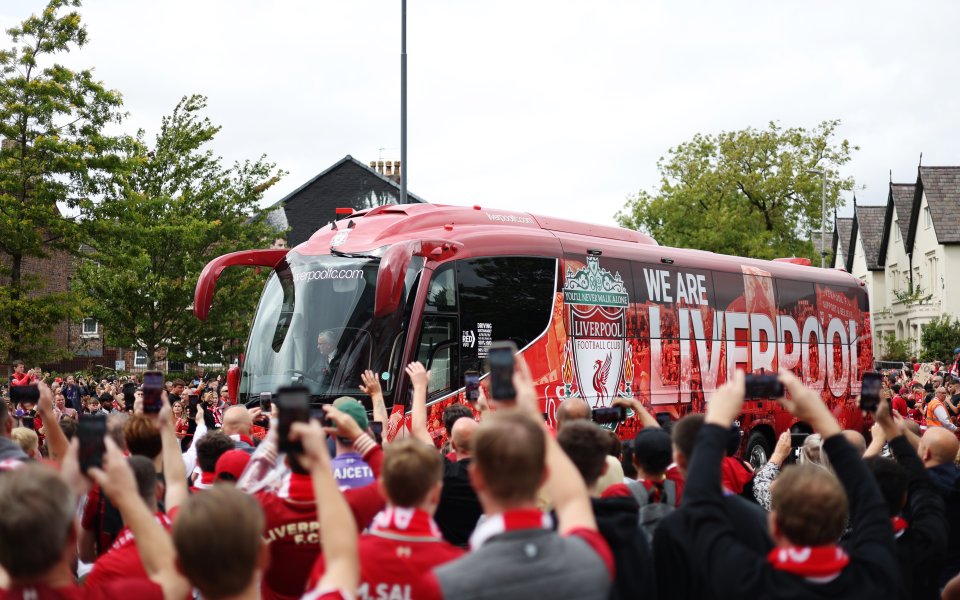 Ливърпул посреща Астън Вила на Анфийлд в мач от четвъртия