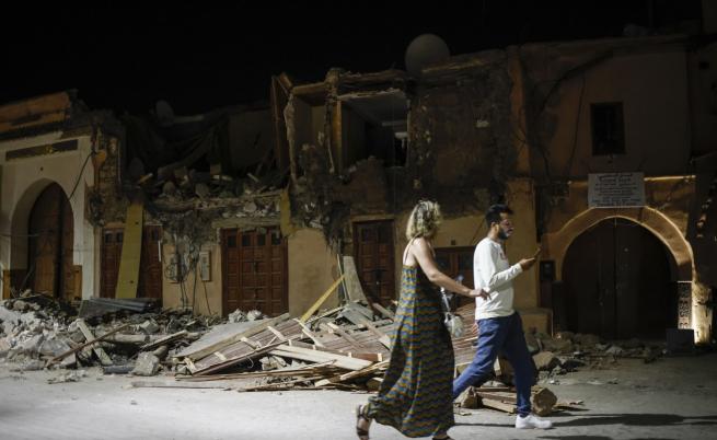 Земетресението в Мароко: Трябваше да избирам между родителите и сина си