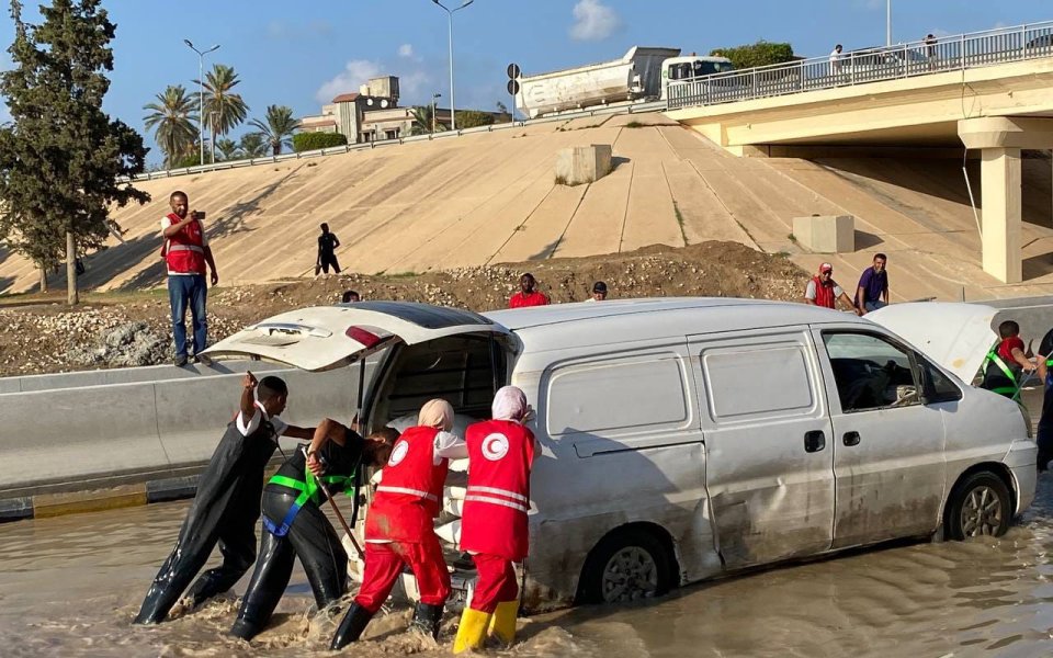 Четирима футболисти са загинали по време на наводненията в Либия