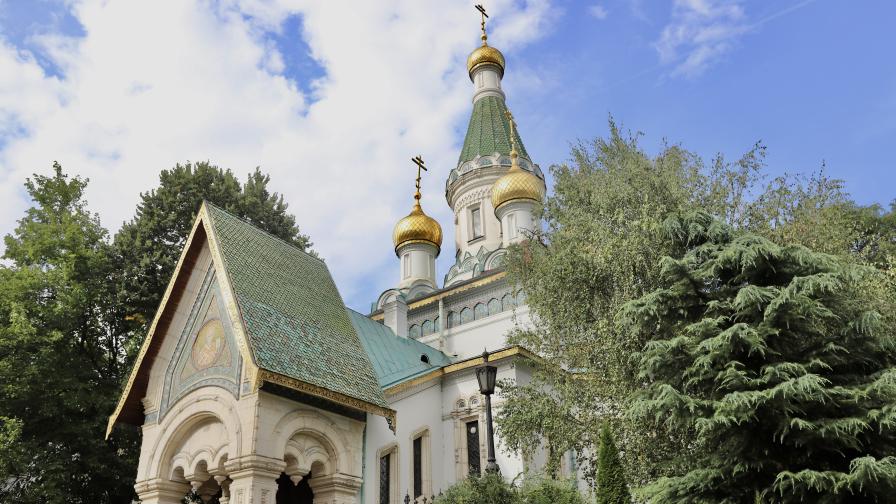 <p>От посолството на Русия обясниха за затворената църква &quot;Свети Николай&quot; в София</p>