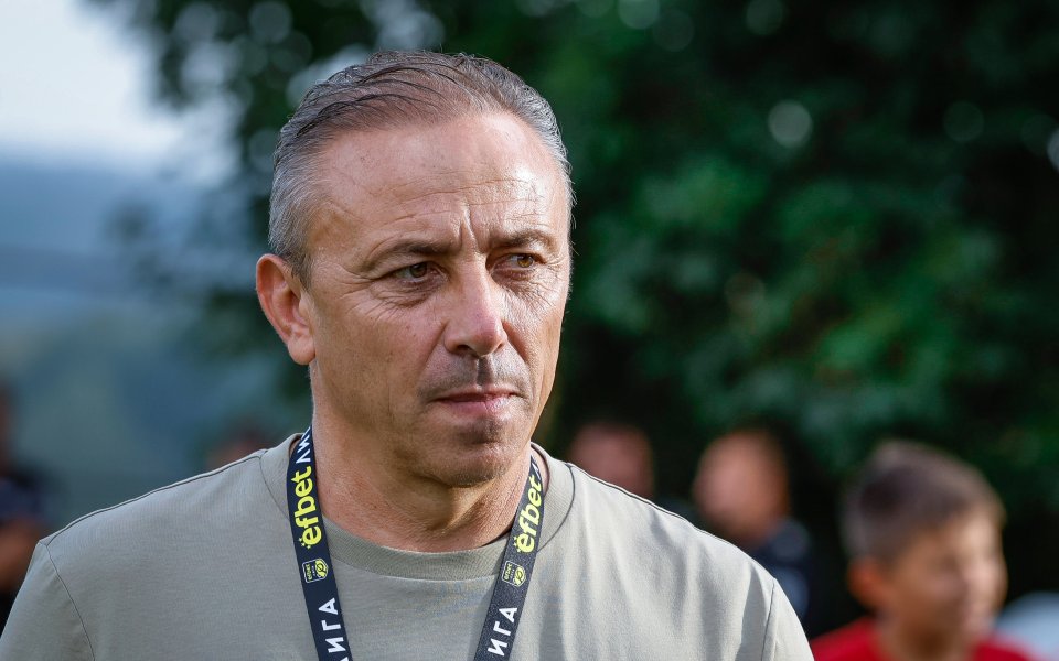 Треньорът на Черно море Илиан Илиев разкри, че той лично