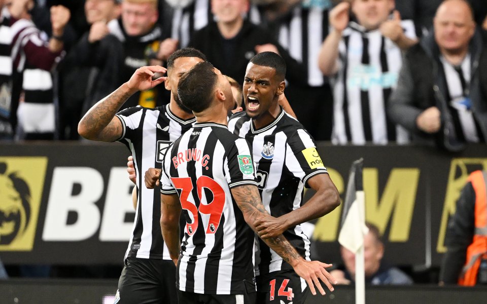 Нюкасъл изхвърли Манчестър Сити от Карабао Къп след успех с