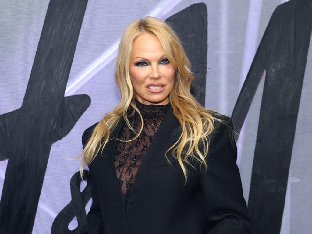 Американската актриса и модел Памела Андерсън се снима в разголен образ