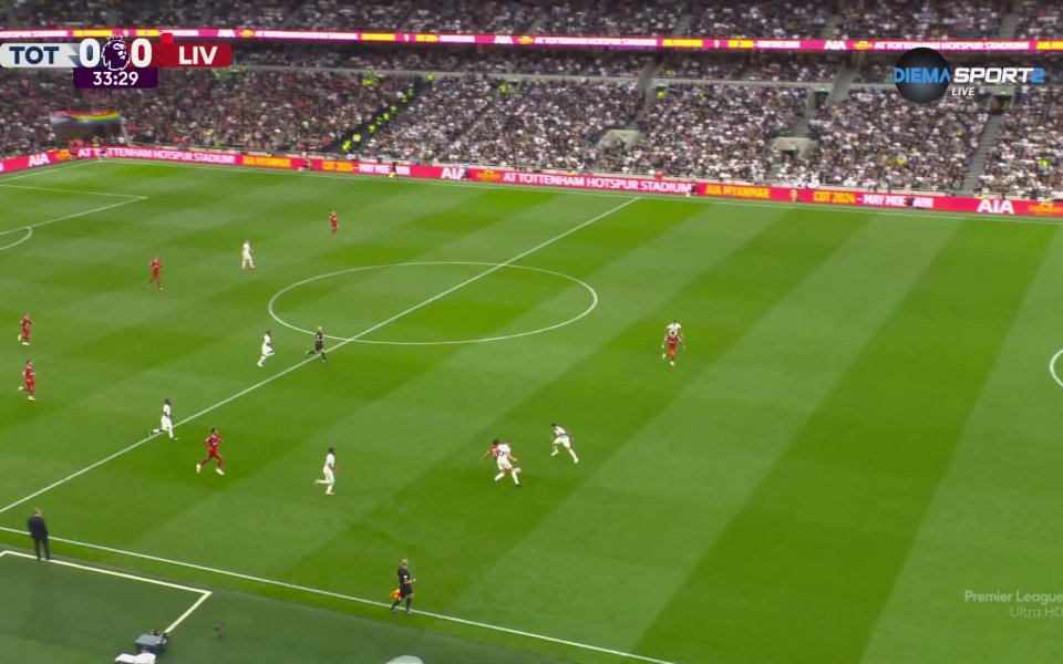 След половин час игра Джеймс Мадисън отправи удар с левия