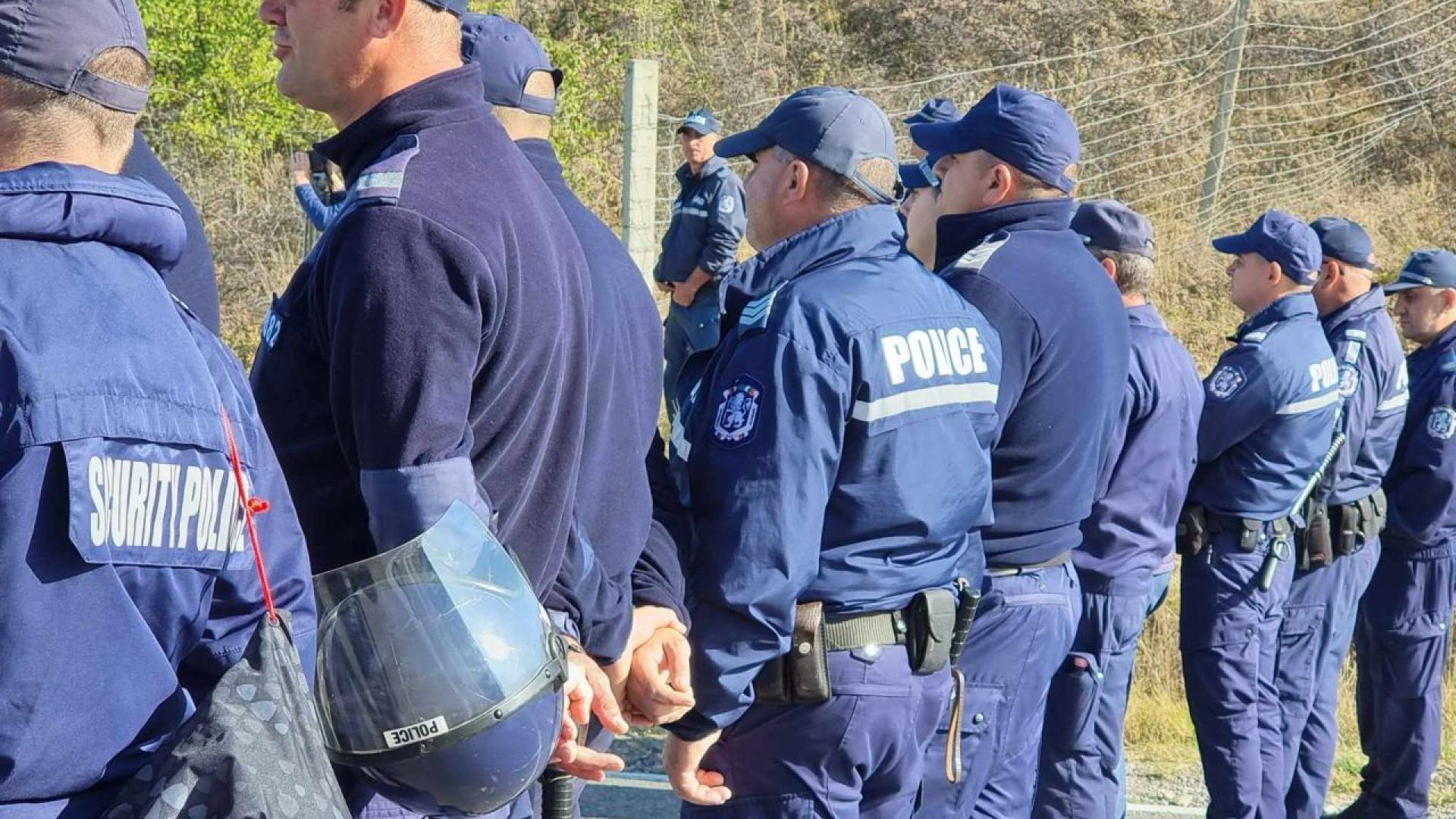 Още в понеделник към Главна дирекция Жандармерия специални операции и