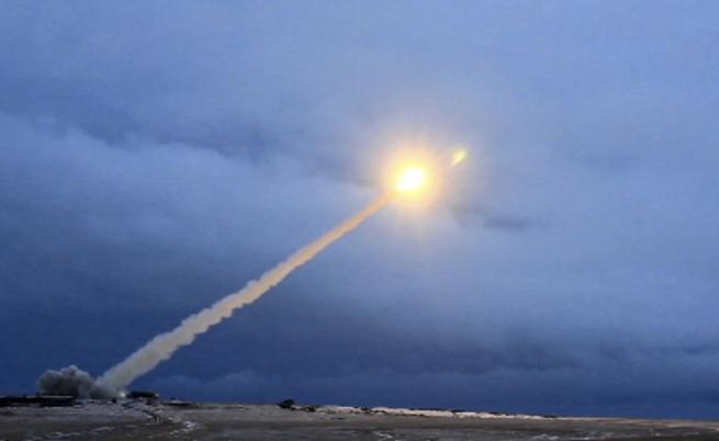 Руските военновъздушни сили са пуснали масивна ракета на собствената си територия