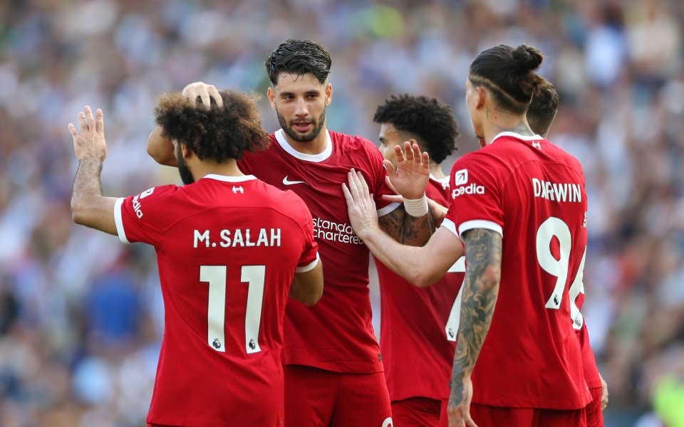 Отборите на Брайтън и Ливърпул играят при резултат 2:2 в един от