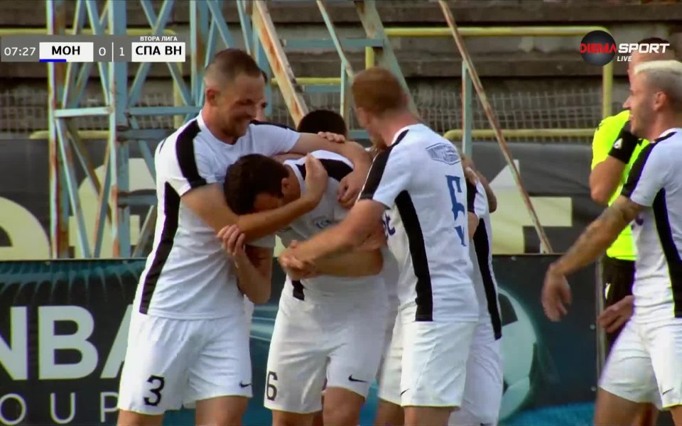 Александър Цветков даде преднина на Спартак Варна. Гостите поведоха срещу