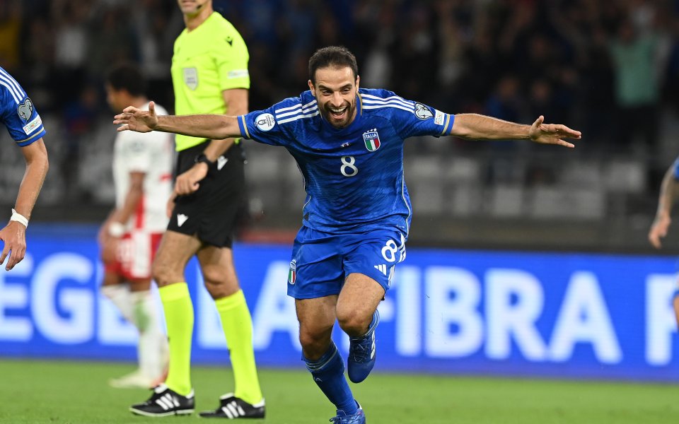 Италия и Малта играят при резултат 3:0 на стадион Сан Никола