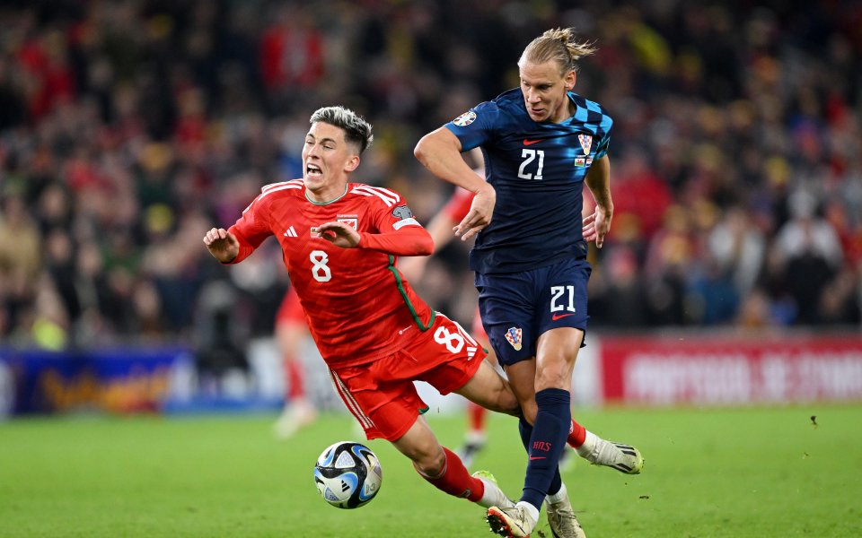 Отборите на Уелс и Хърватия играят при резултат 1:0 в