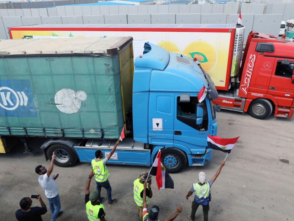 Общо 61 камиона с хуманитарна помощ пристигнаха в северната част