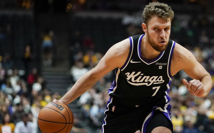 Гордост! Везенков със силен дебют в НБА при победа на Сакраменто (видео)