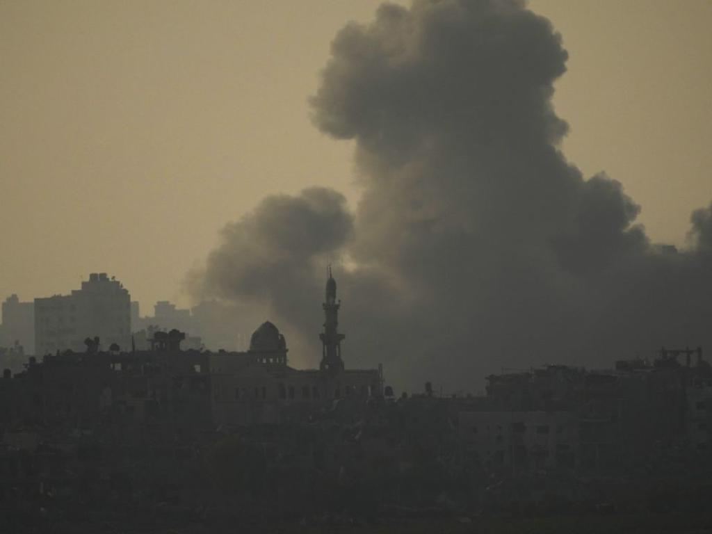 Израелските военни съобщиха че днес сутринта отново са бомбардирали стотици