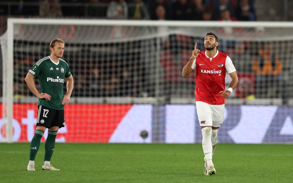 Нападателят на АЗ Алкмаар Вангелис Павлидис може да продължи кариерата