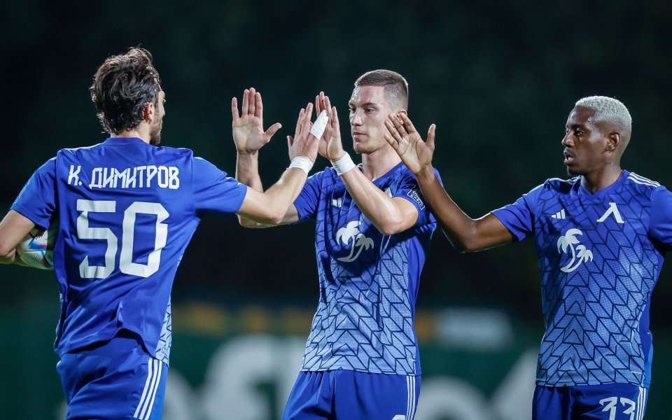 Берое и Левски играят при резултат 1:1 в мач в последен